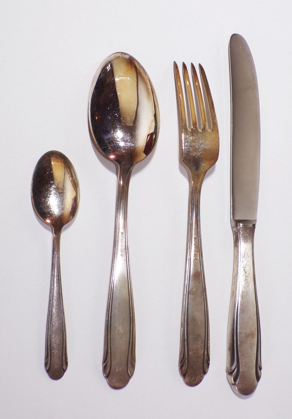 Altes WMF Besteck 24 teilig 90er Auflage mit Besteckkoffer