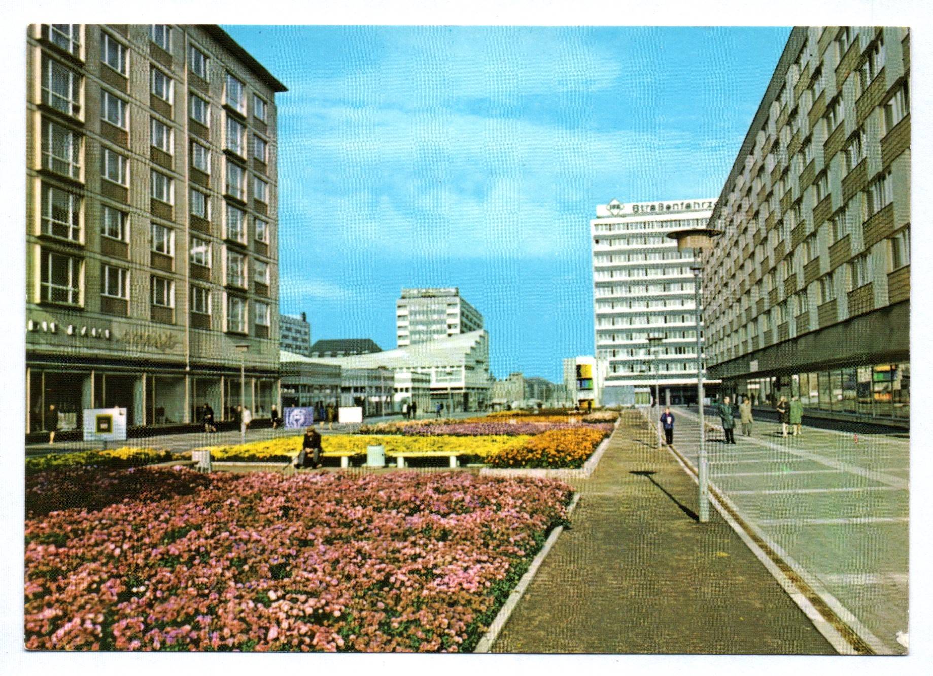 Foto Ak Messestadt Leipzig Sachsenplatz 1972 Foto Ak Messestadt Leipzig Sachsenplatz 1972