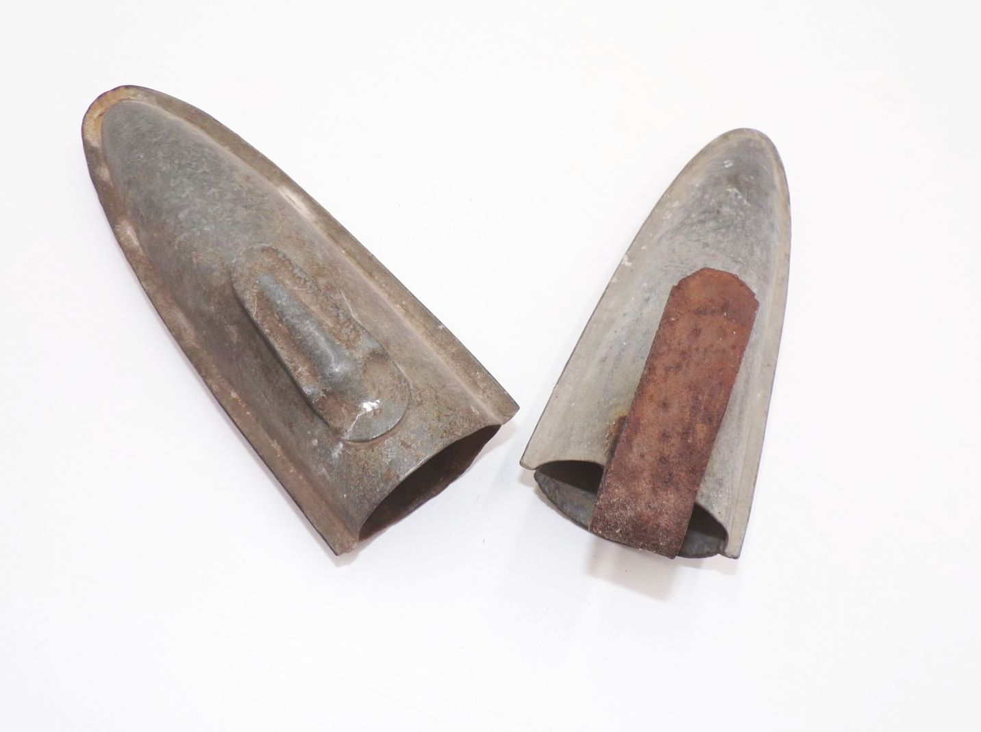 Wetzstein Behälter Antik 2 Stück Requisit Deko 