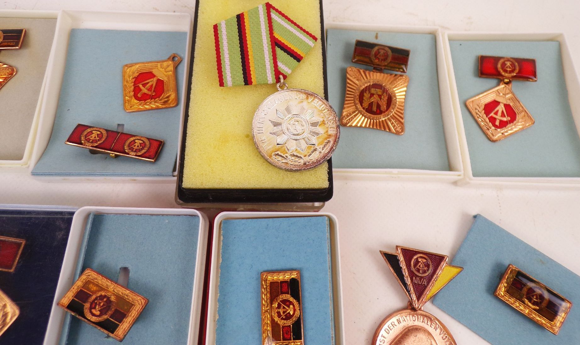 Konvolut DDR Abzeichen 