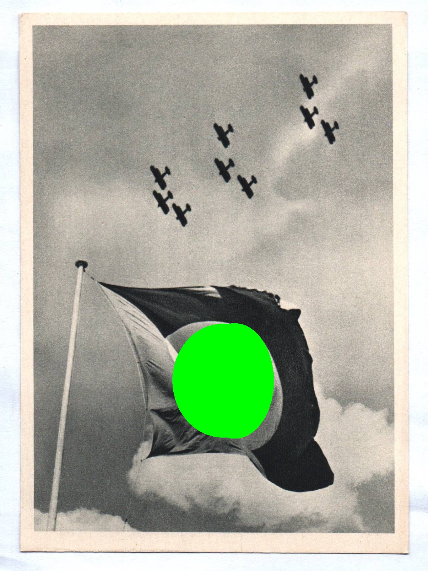 Ansichtskarte Fahne mit Fliegerstaffel 2 Weltkrieg WW2 Flagge