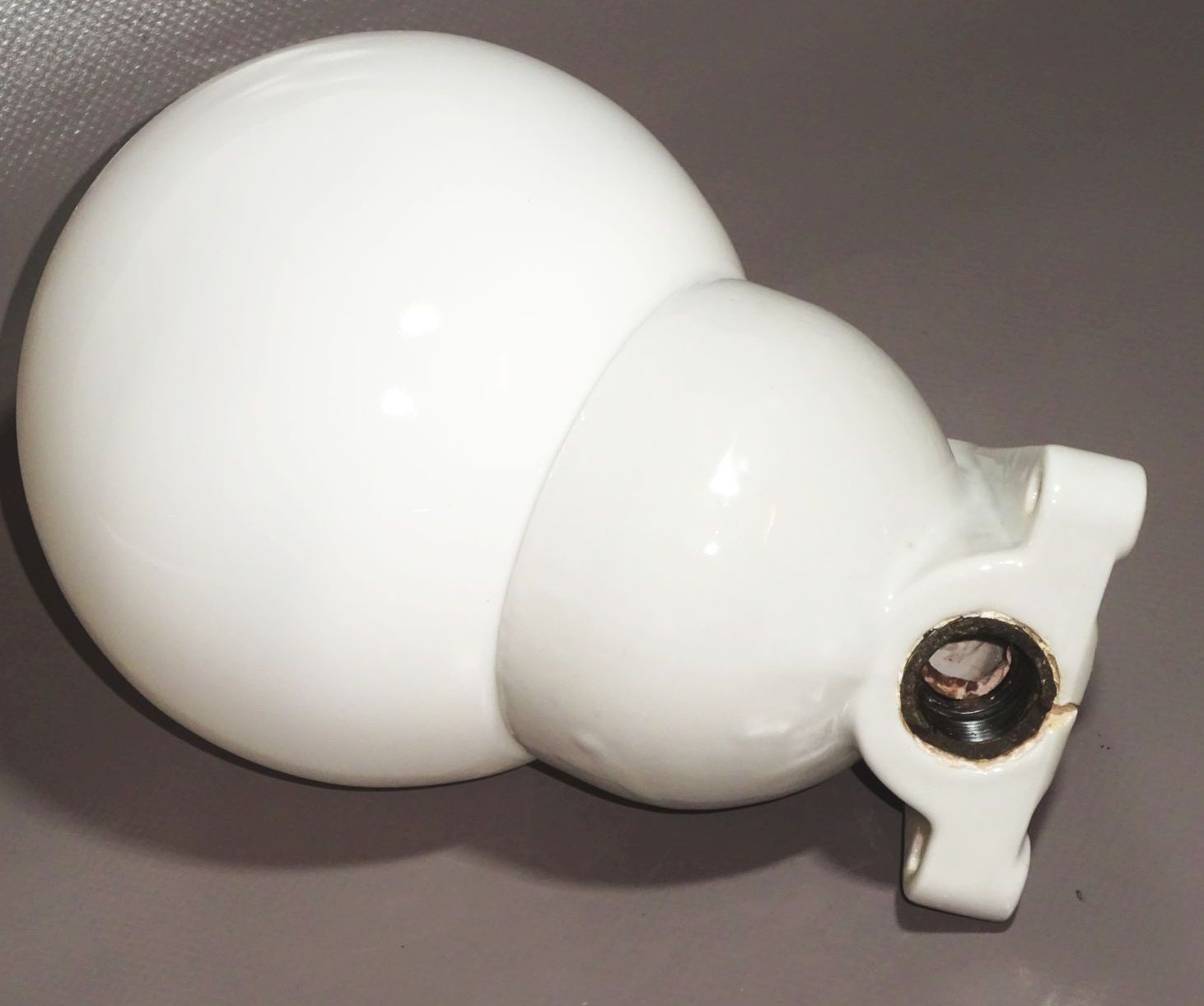 Alte Kugellampe E27 Deckenlampe Weiss Porzellan Glas Industriedesign