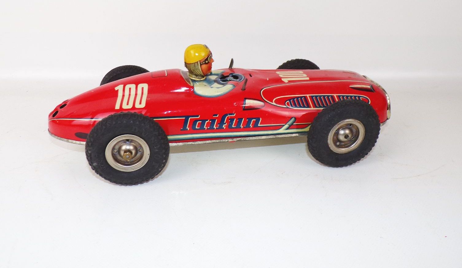 Alter Taifun Rennwagen Blechspielzeug Vintage Rennauto Alter Taifun Rennwagen Blechspielzeug Vintage Rennauto