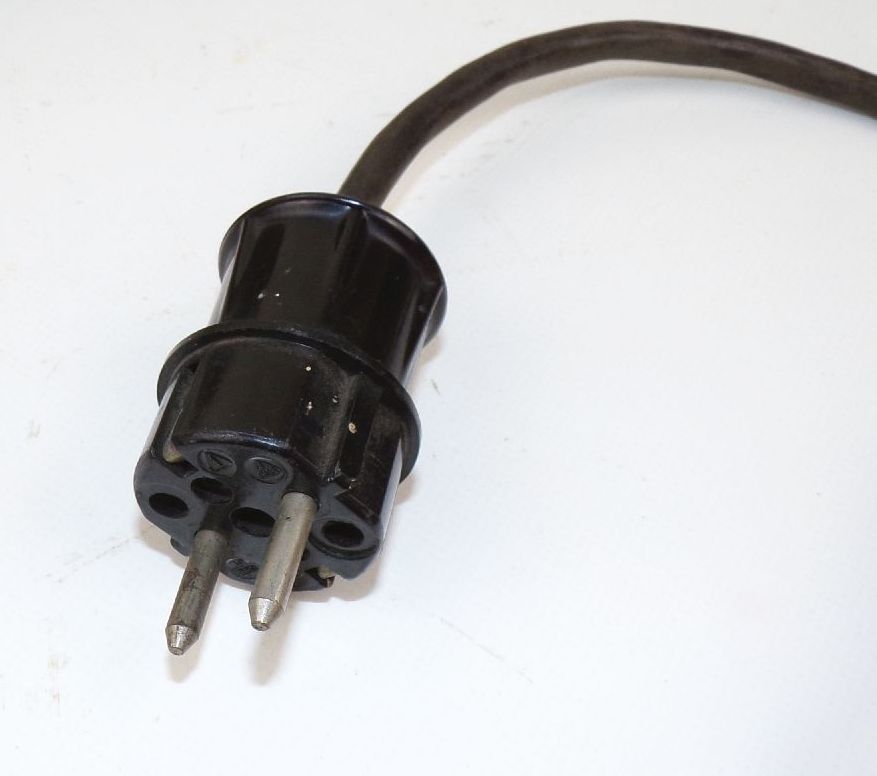 LBL Gelenklampe DDR Werkstattlampe Bauhaus Bakelit Schreibtischlampe