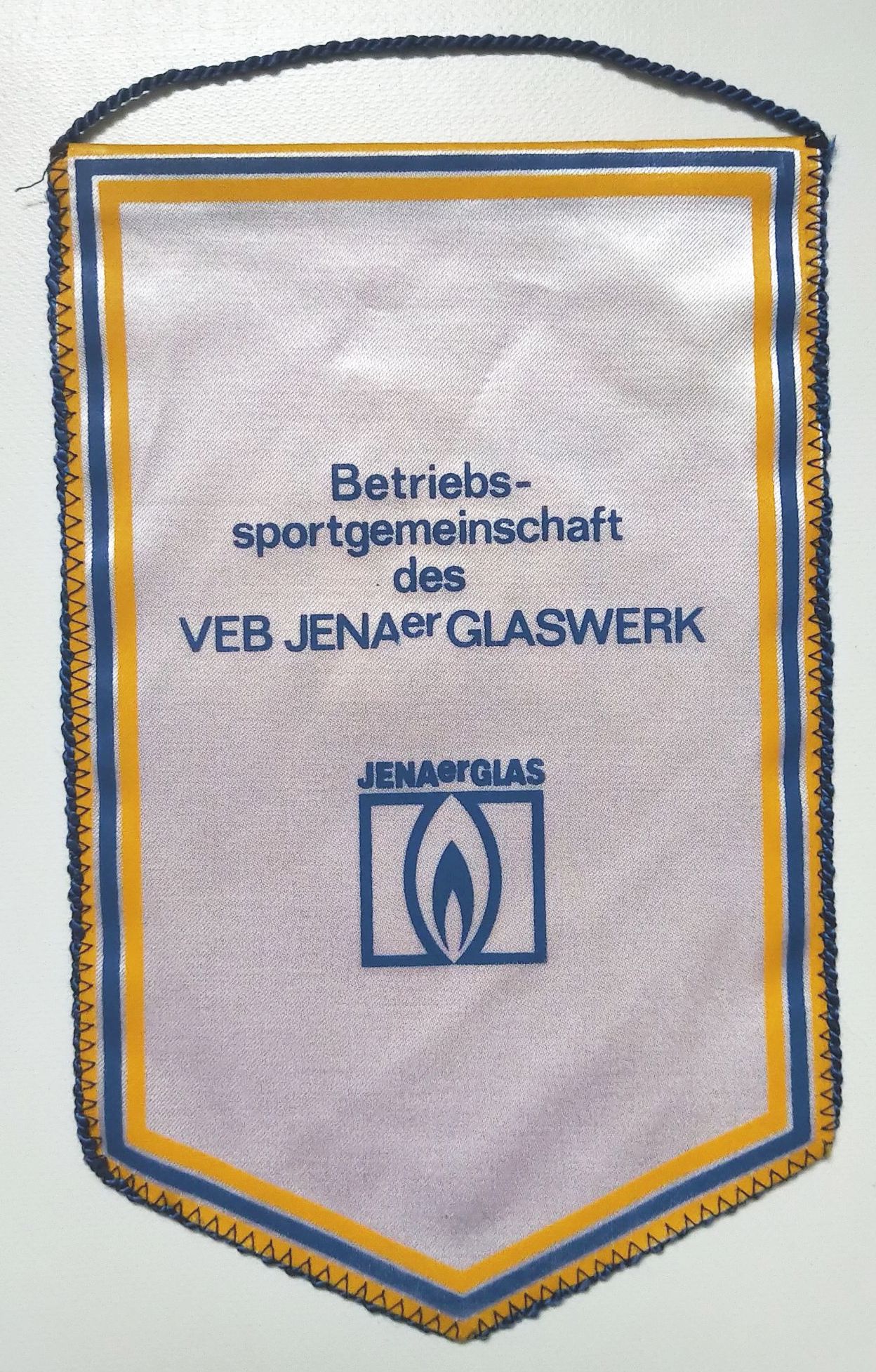 Betriebssportgemeinschaft des VEB Jenaer Glaswerk alter Wimpel