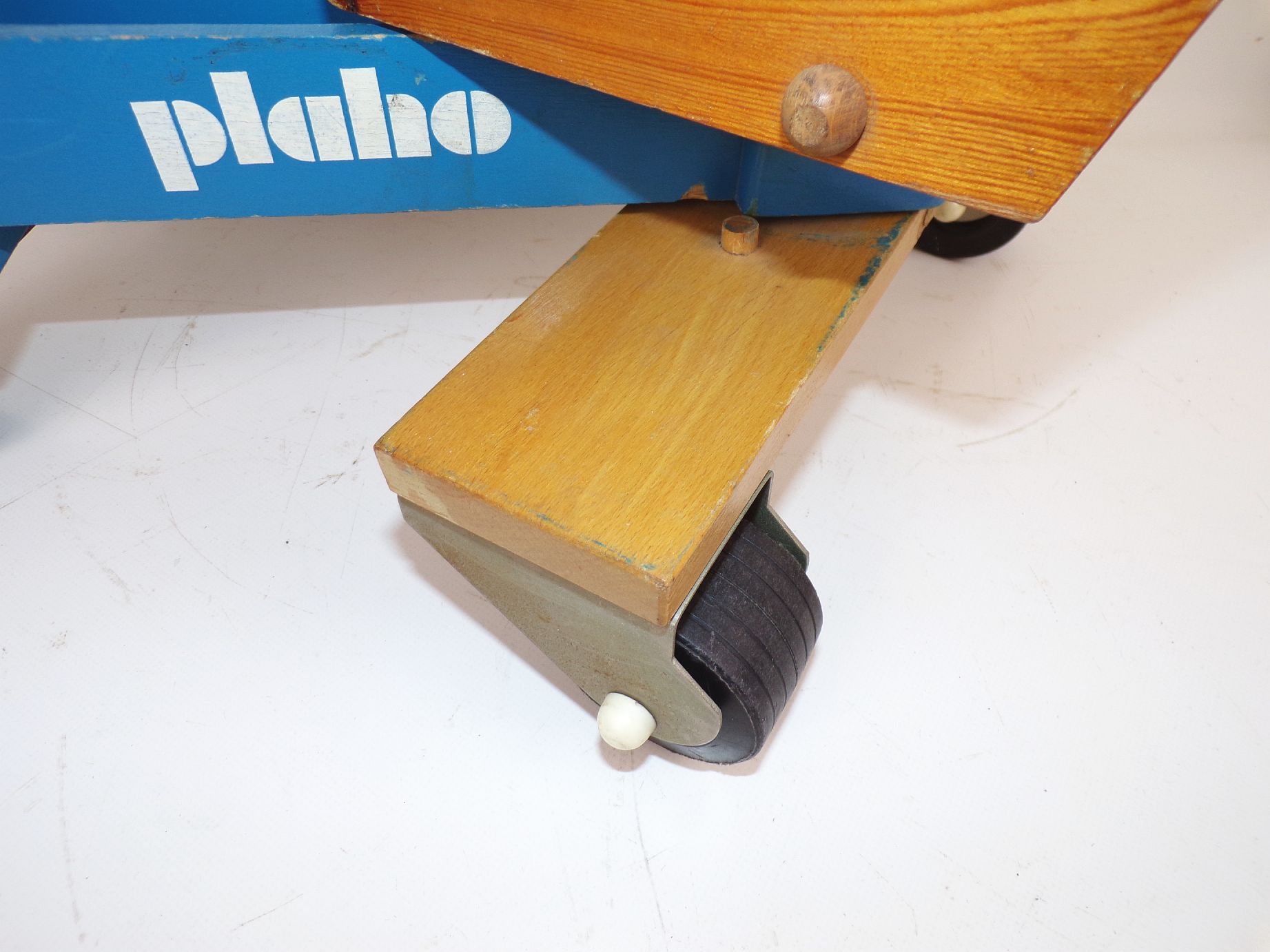 Plaho Kipper Holzspielzeug Laufhilfe Kleinkind Kindergarten 