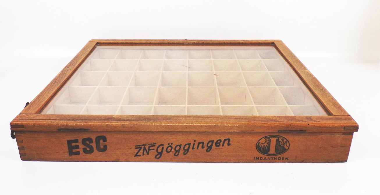 Alte Verkaufsvitrine ESC ZNF Indanthren Göggingen Nähseide Reklame Werbung