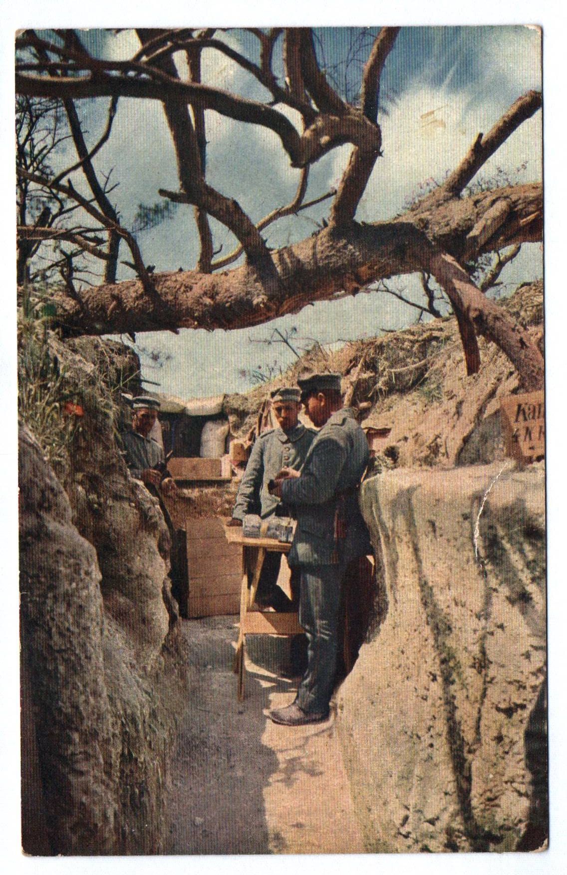 Foto Ak aus der Champagne 1 Wk 1916 Kantine im Schützengraben Soldaten Foto Ak aus der Champagne 1 Wk 1916 Kantine im Schützengraben Soldaten