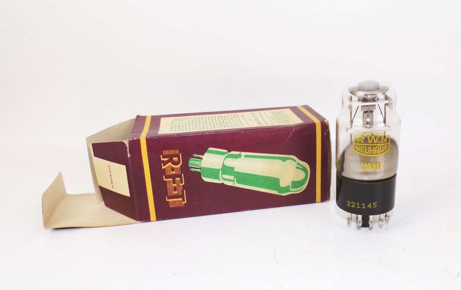 RWN Neuhaus Röhre UM11 Magisches Auge OVP tube