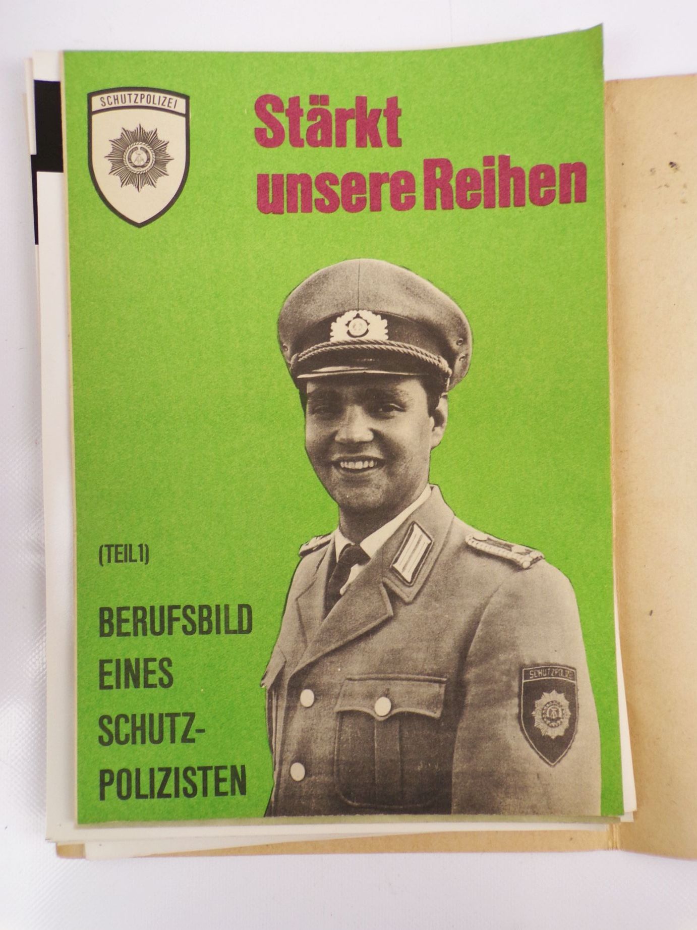 Stärkt unsere Reihen Schutzpolizei Volkspolizei DDR VP