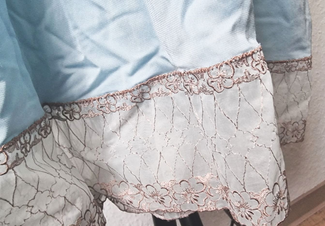 Negligee Damen hellblau Blumen weiß Nachthemd Vintage Unterhemd Negligee Damen hellblau Blumen weiß Nachthemd Vintage Unterhemd