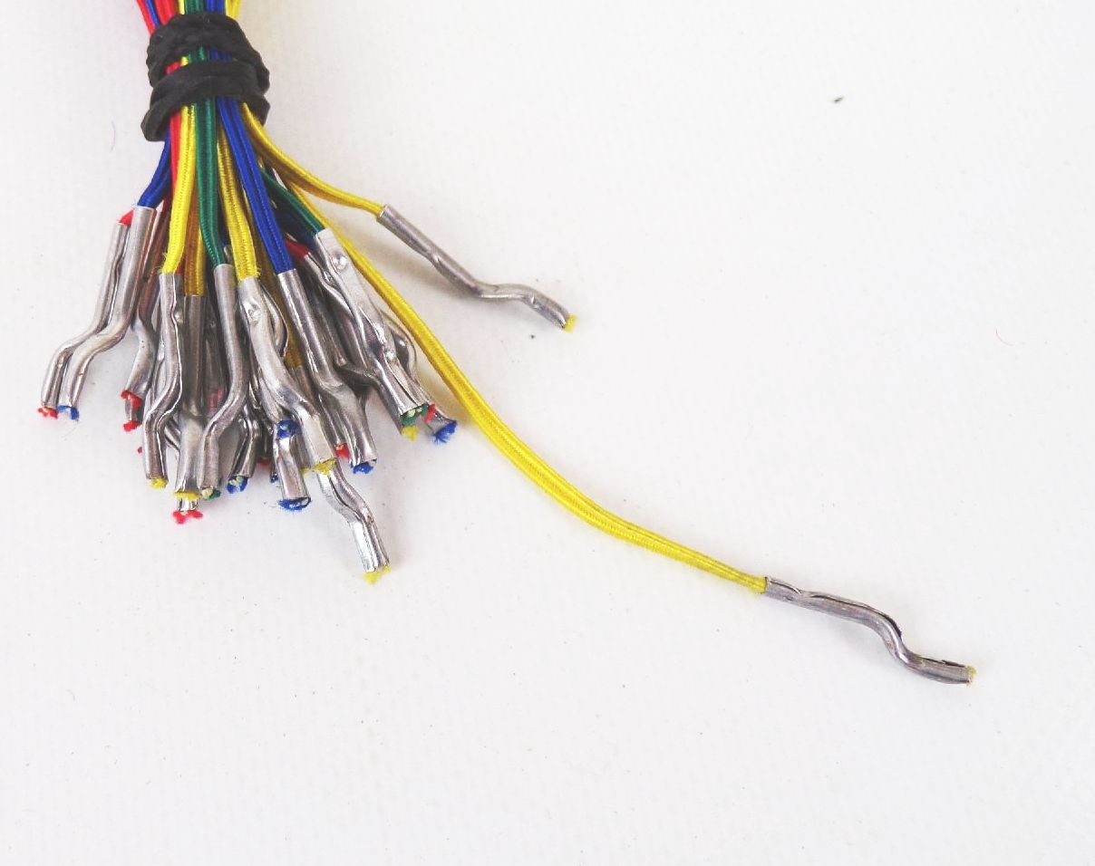 Altes Fahrradnetz DDR Bunt bicycle