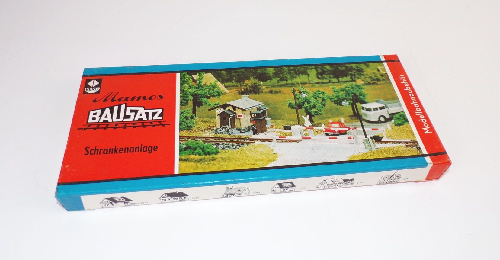 Mamos Bausatz Schrankenanlage VERO DDR ungeöffnet Mamos Bausatz Schrankenanlage VERO DDR ungeöffnet