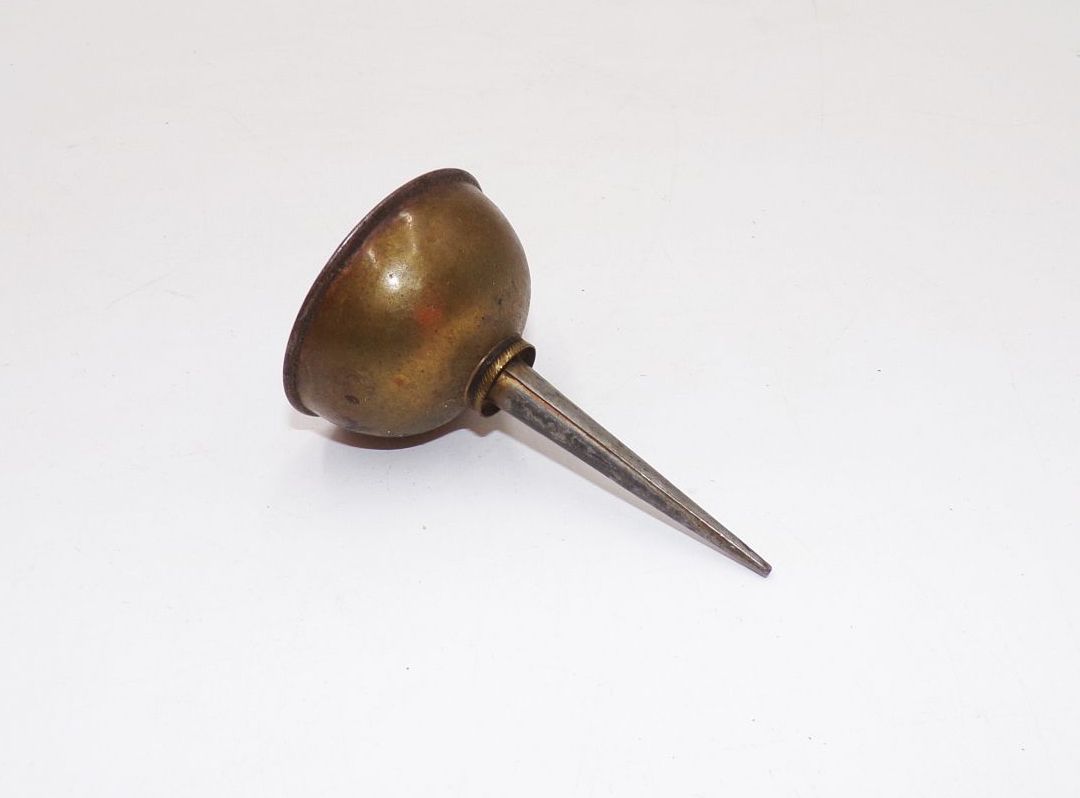 Altes Ölkännchen Ölflasche Öler Garage Werkstatt Kfz Oldtimer Nähmaschine Altes Ölkännchen Ölflasche Öler Garage Werkstatt Kfz Oldtimer Nähmaschine