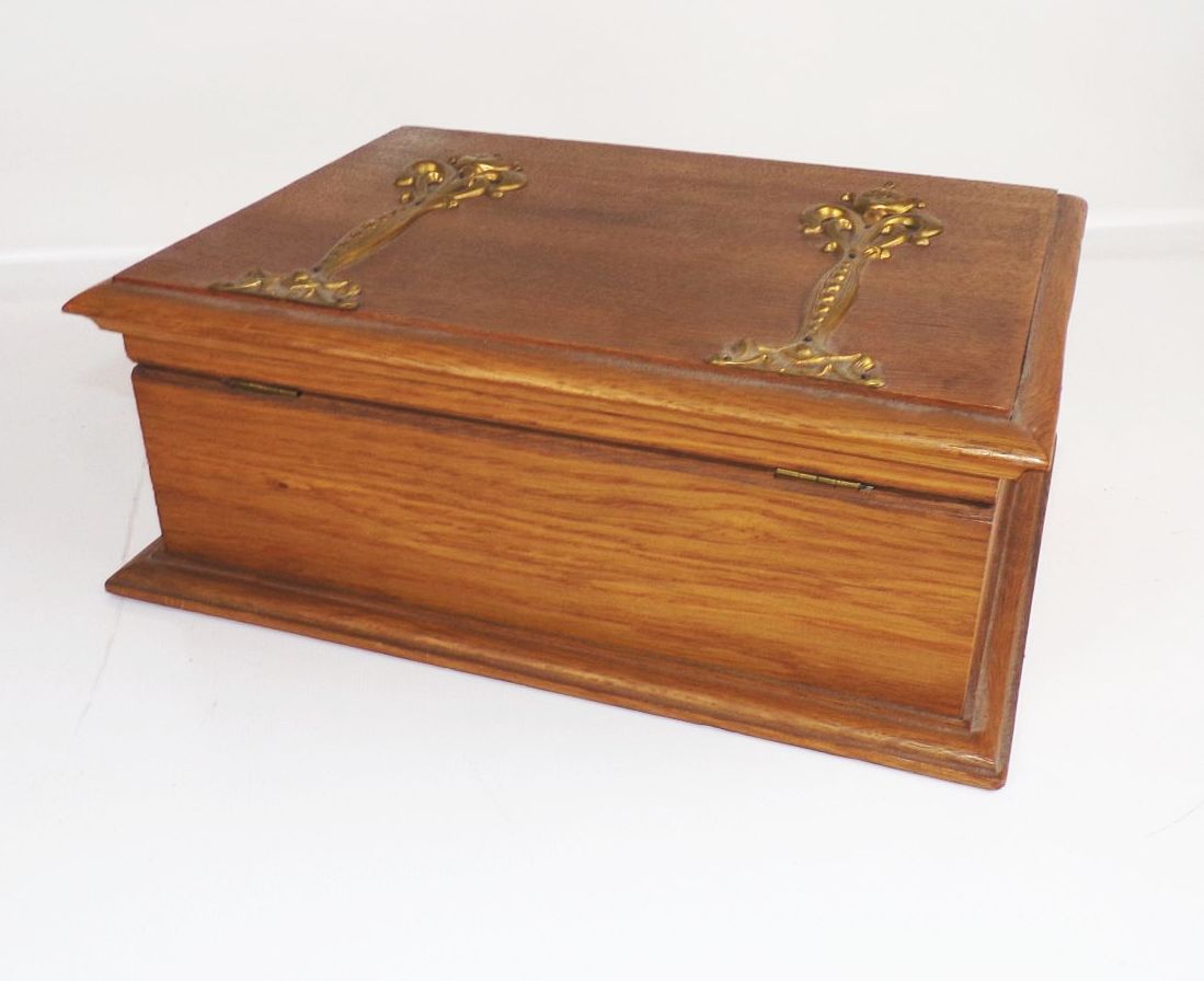 Jugendstil Schatulle mit Schlüssel Holz Box Aufbewahrung Antik 