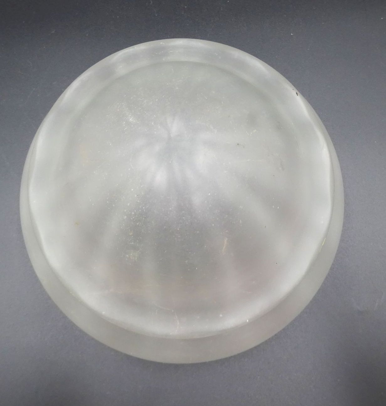 Alter Lampenschirm Glas Milchglas für Deckenleuchte um 1900 Ersatzschirm Alter Lampenschirm Glas Milchglas für Deckenleuchte um 1900 Ersatzschirm