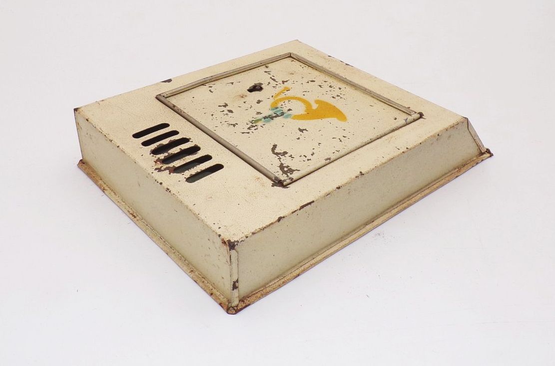 Alter Briefkasten aus Blech Vintage Requisit Deko