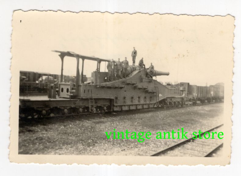 Foto französisches Eisenbahngeschütz 2 WK WW2 Beute Soldaten