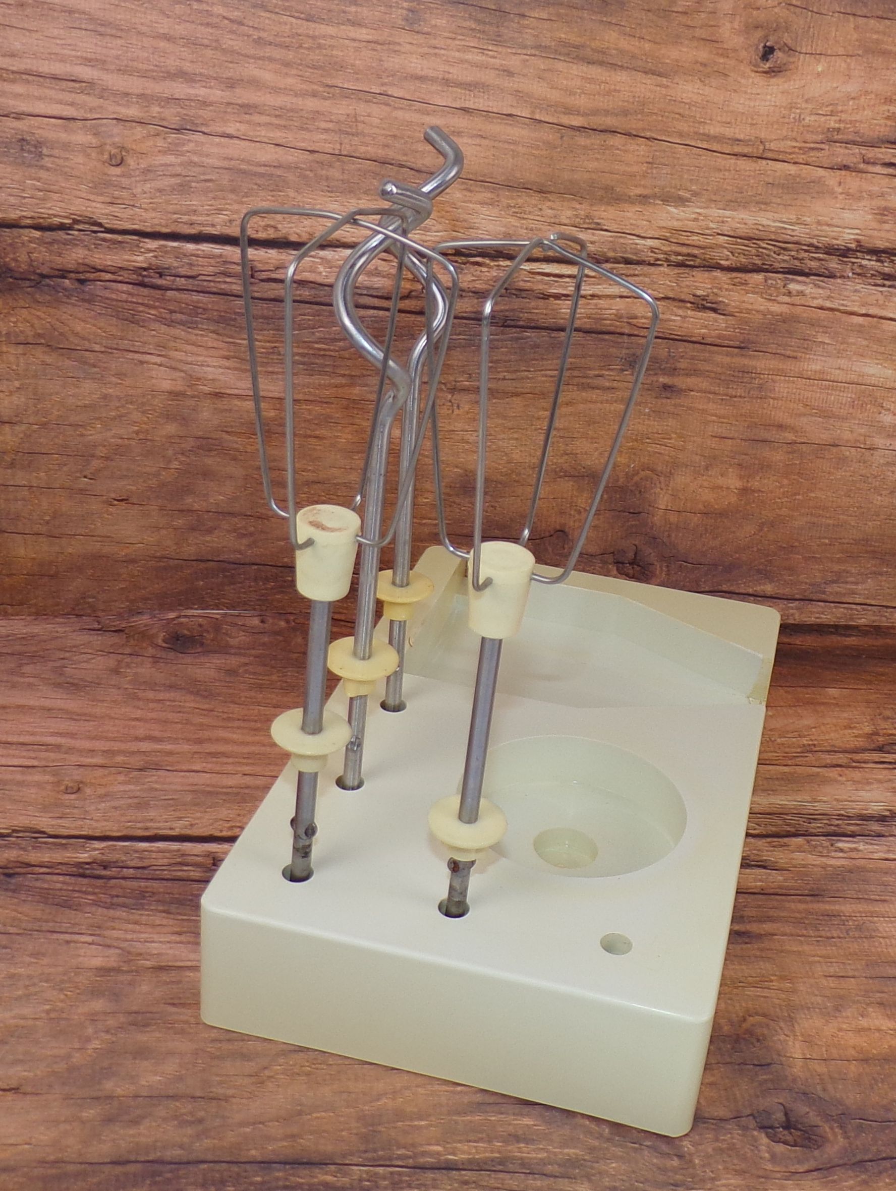 Konsole für RG25 Mixer Zubehör Schneebesen Knethaken 