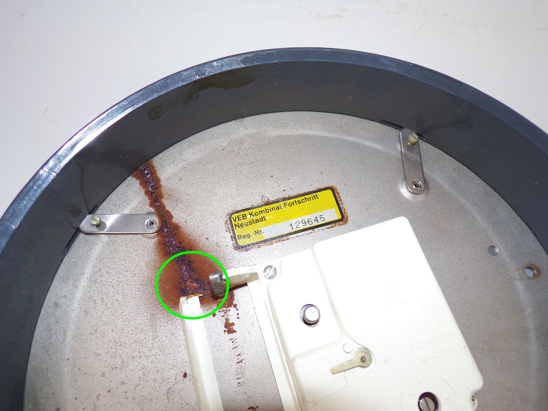 Glashütte elektrochron Wanduhr typ 410 Küchenuhr OVP 