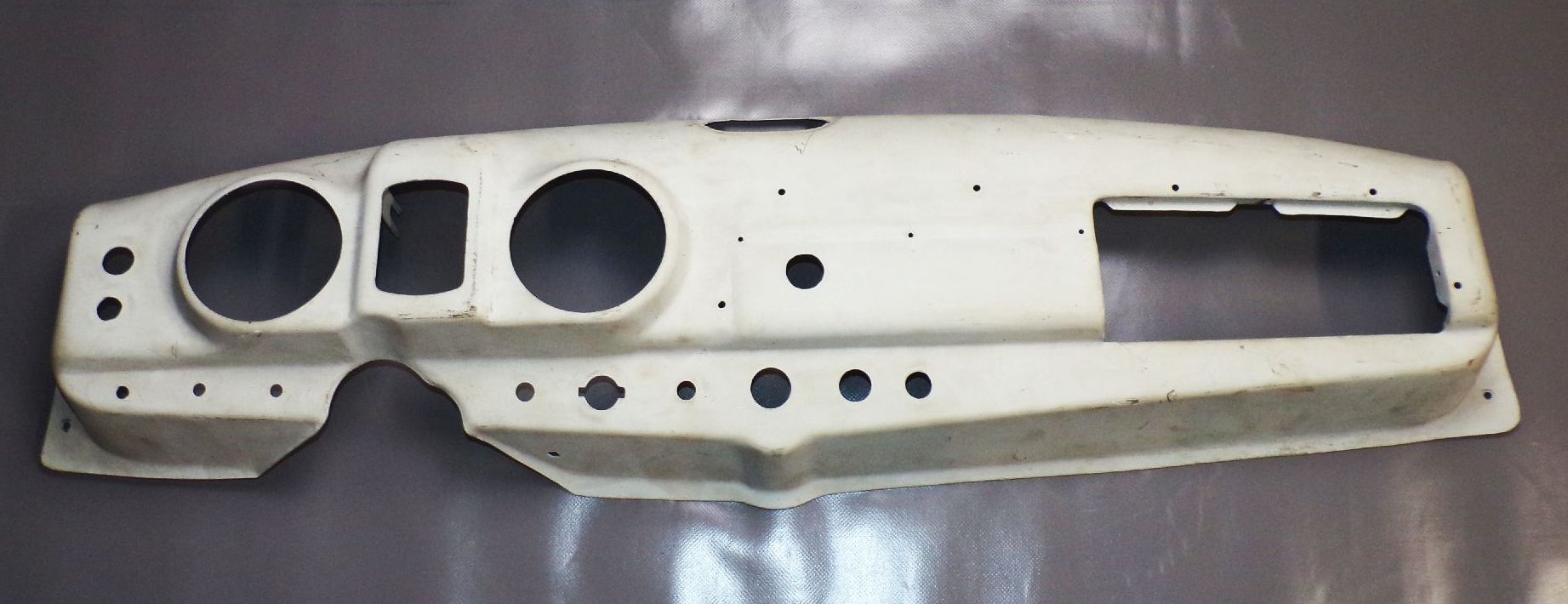 Armaturenbrett IFA F9 Ersatzteil Oldtimer Instrumententafel