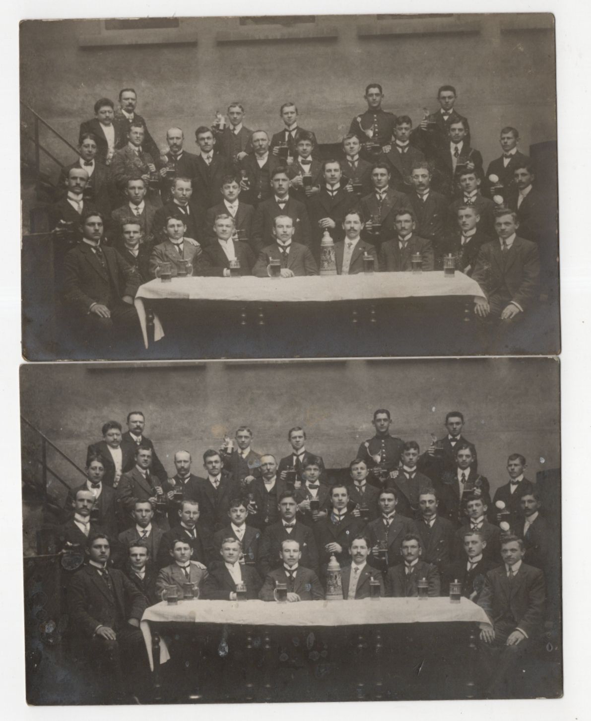 2 x Foto Ak Weida Männer trinken Bier um 1910 Gruppenfoto