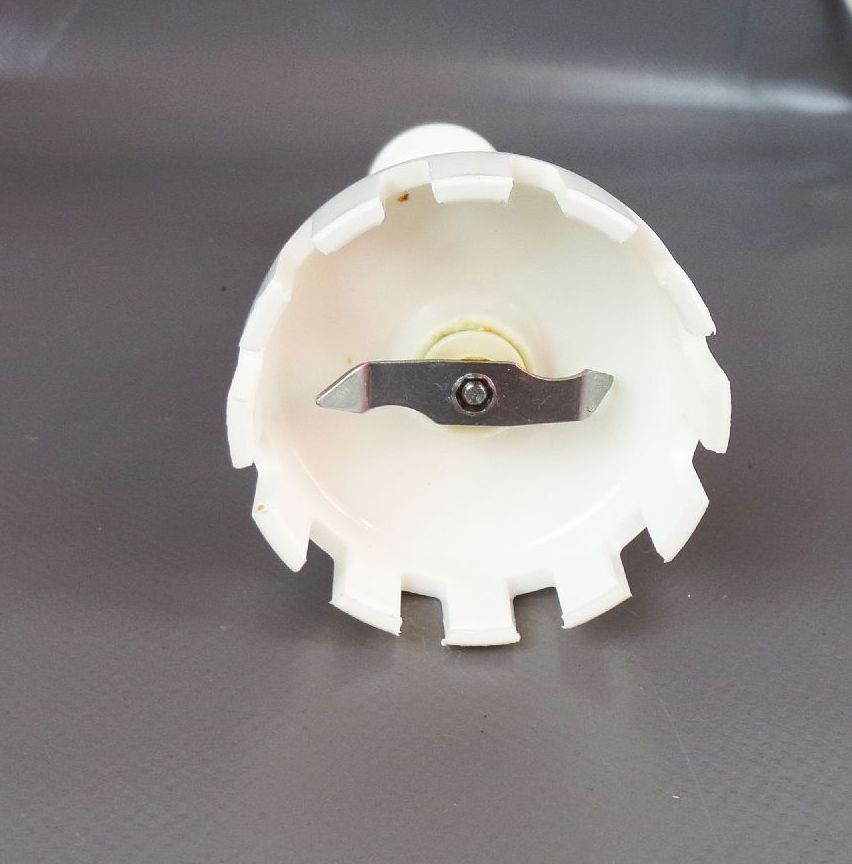 RG28s Mixer DDR Handrührgerät weiß Schneebesen Pürierstab Knethaken OVP Set RG28s Mixer DDR Handrührgerät weiß Schneebesen Pürierstab Knethaken OVP Set