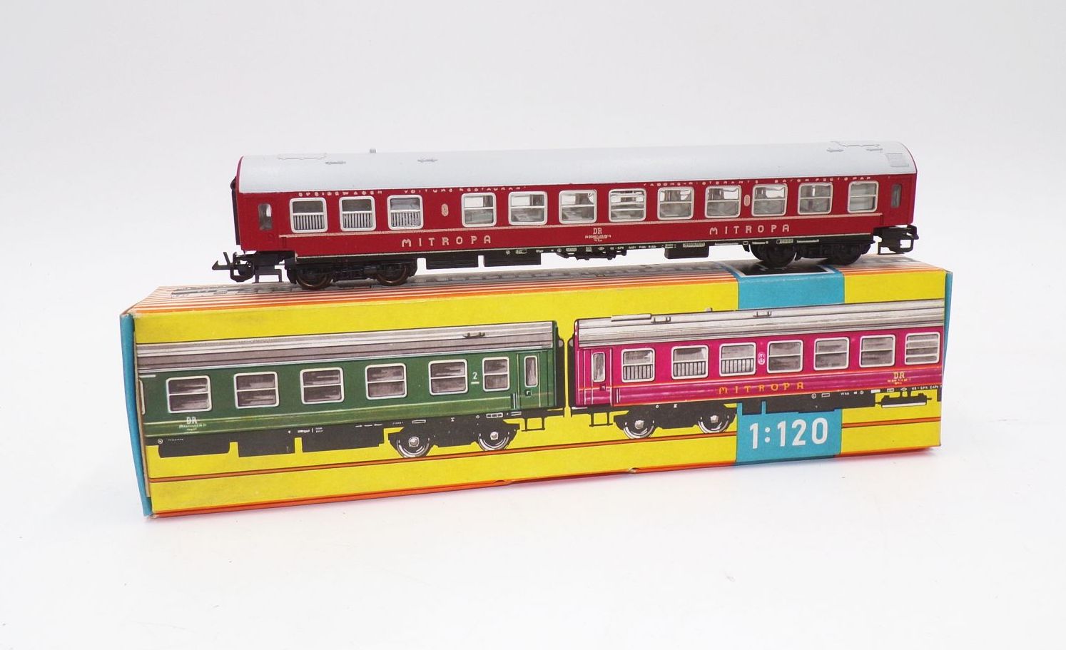 Zeuke Mitropa Personenwagen DR rot Spur TT 