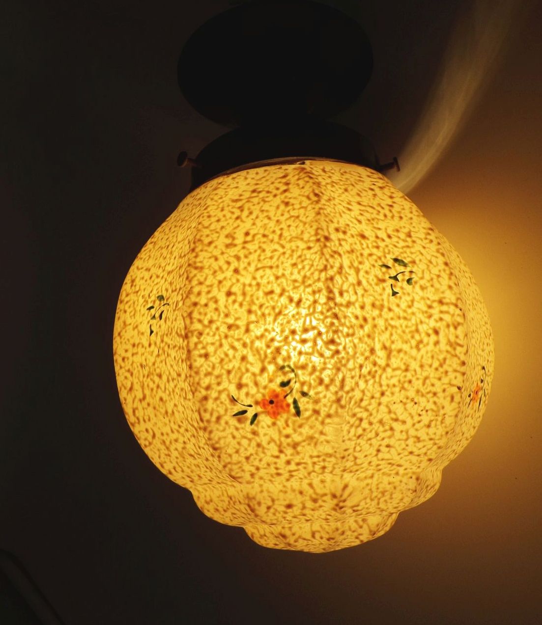 Alte Deckenleuchte Art Deco Glas Bakelit 1930 er Geblümte Lampe