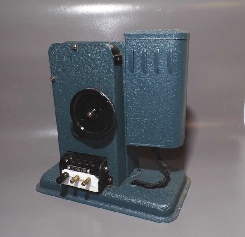 Noris Filmprojektor Heimkino Originalkarton 16 mm Vintage 