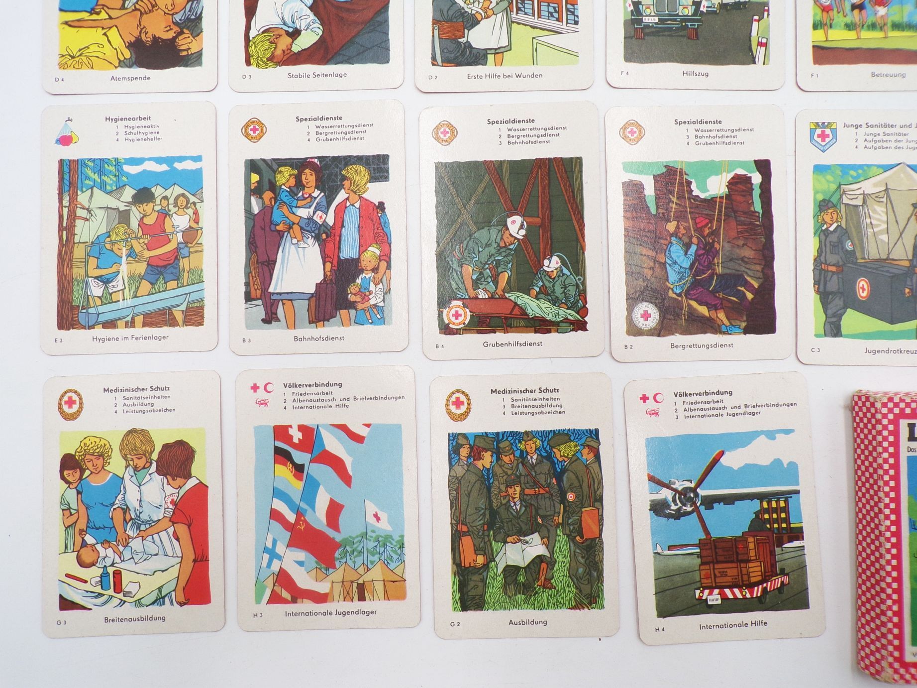 Lernt helfen Deutsches Rotes Kreuz DDR Kartenspiel Quartett 1969 Lernt helfen Deutsches Rotes Kreuz DDR Kartenspiel Quartett 1969