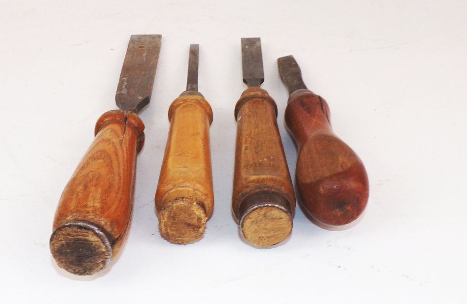 Alte Stemmeisen 4 Stück Beitel Stechbeitel