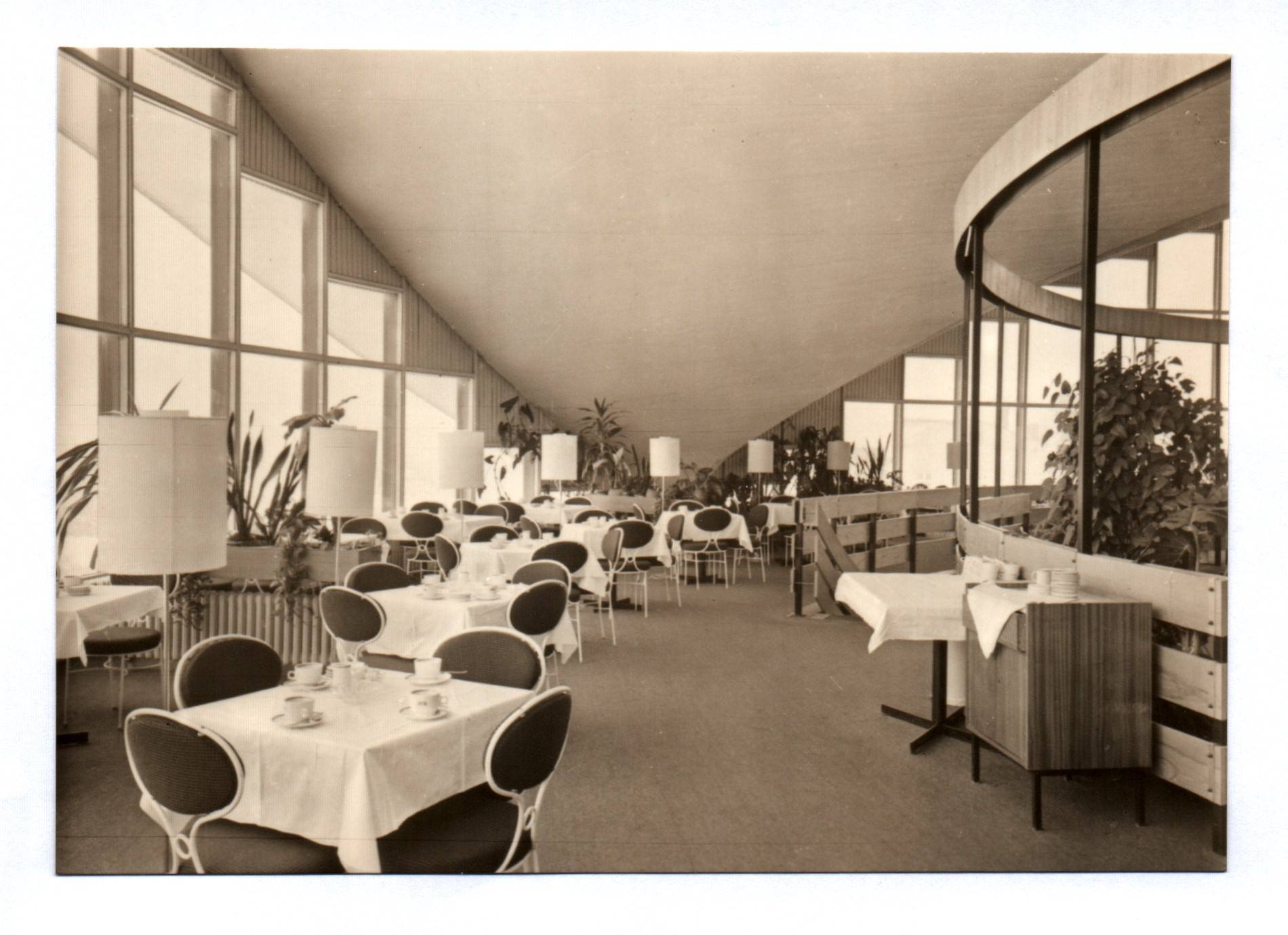 Ak Warnemünde Konsum Gaststätte Teepott DDR Ak Warnemünde Konsum Gaststätte Teepott DDR