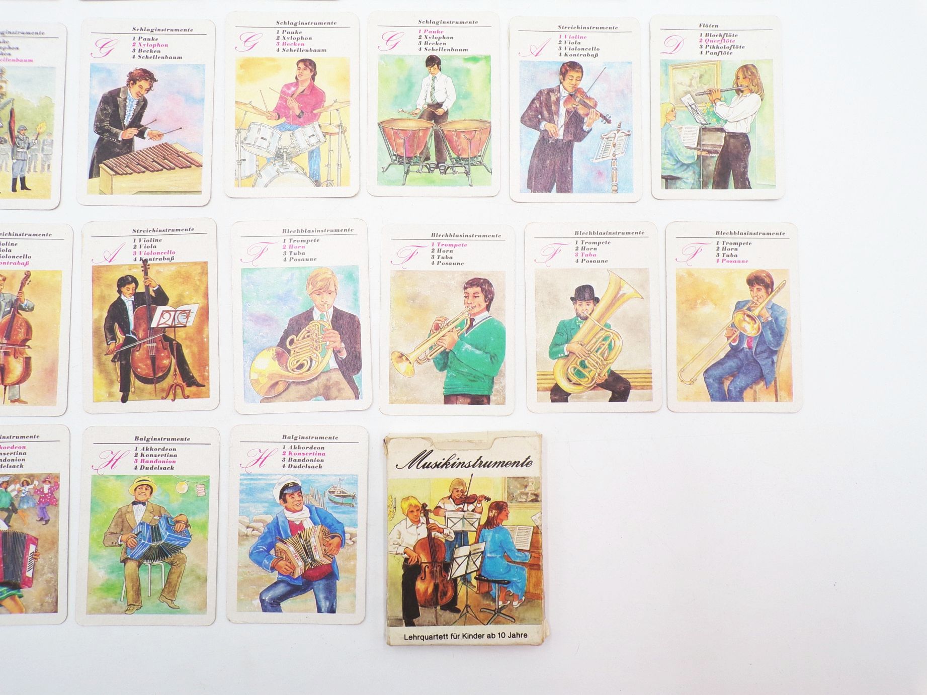 Musikinstrumente Lehrquartett für Kinder ab 10 Jahre DDR Kartenspiel 1981 Musikinstrumente Lehrquartett für Kinder ab 10 Jahre DDR Kartenspiel 1981