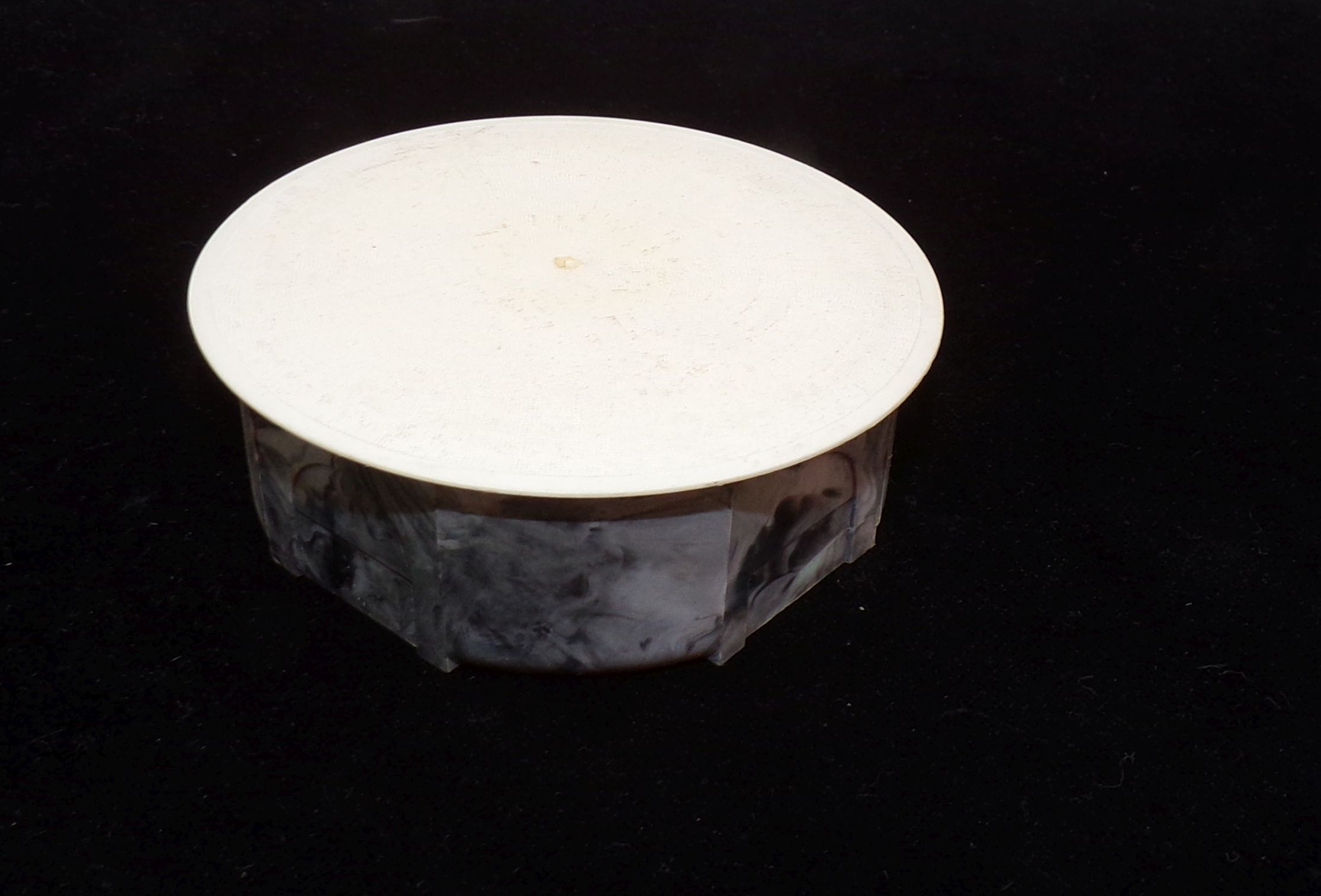 Alte Verteilerdose Unterputz Mauerdose DDR Schalterdose Abzweigdose
