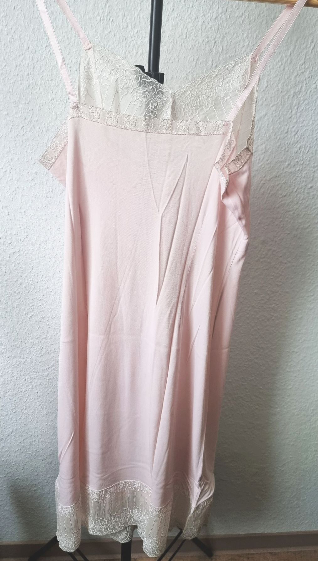 Negligee Damen Nachthemd Vintage Unterhemd hell rosa weiß alter Unterrock Negligee Damen Nachthemd Vintage Unterhemd hell rosa weiß alter Unterrock