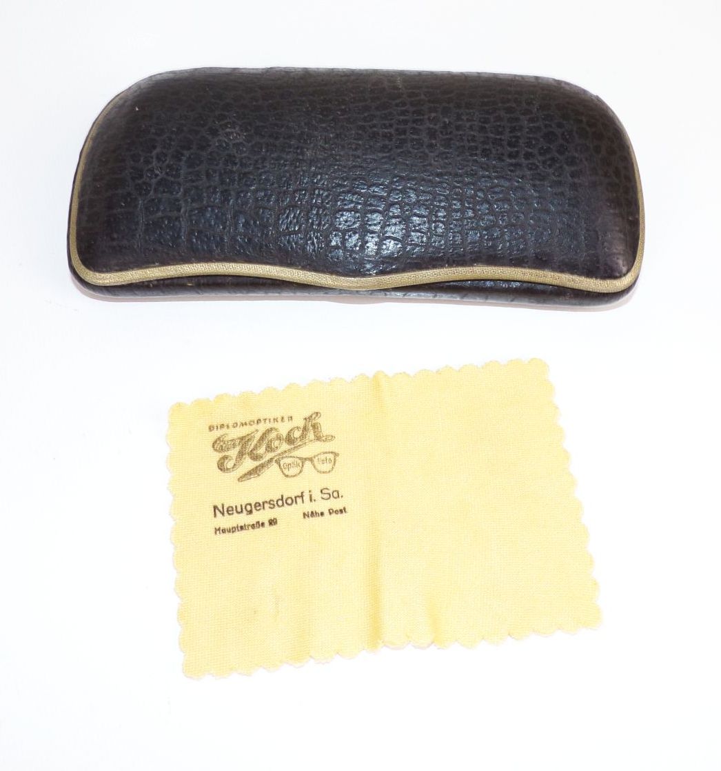 Alte Damen Sonnenbrille Stylisch mit Etui 70er Jahre Retro Look Vintage