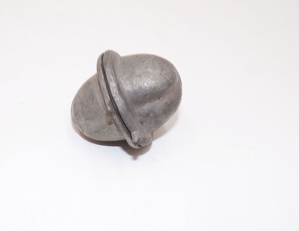 Old Marzipanform Nuss Form aus Zinn Konditorform 