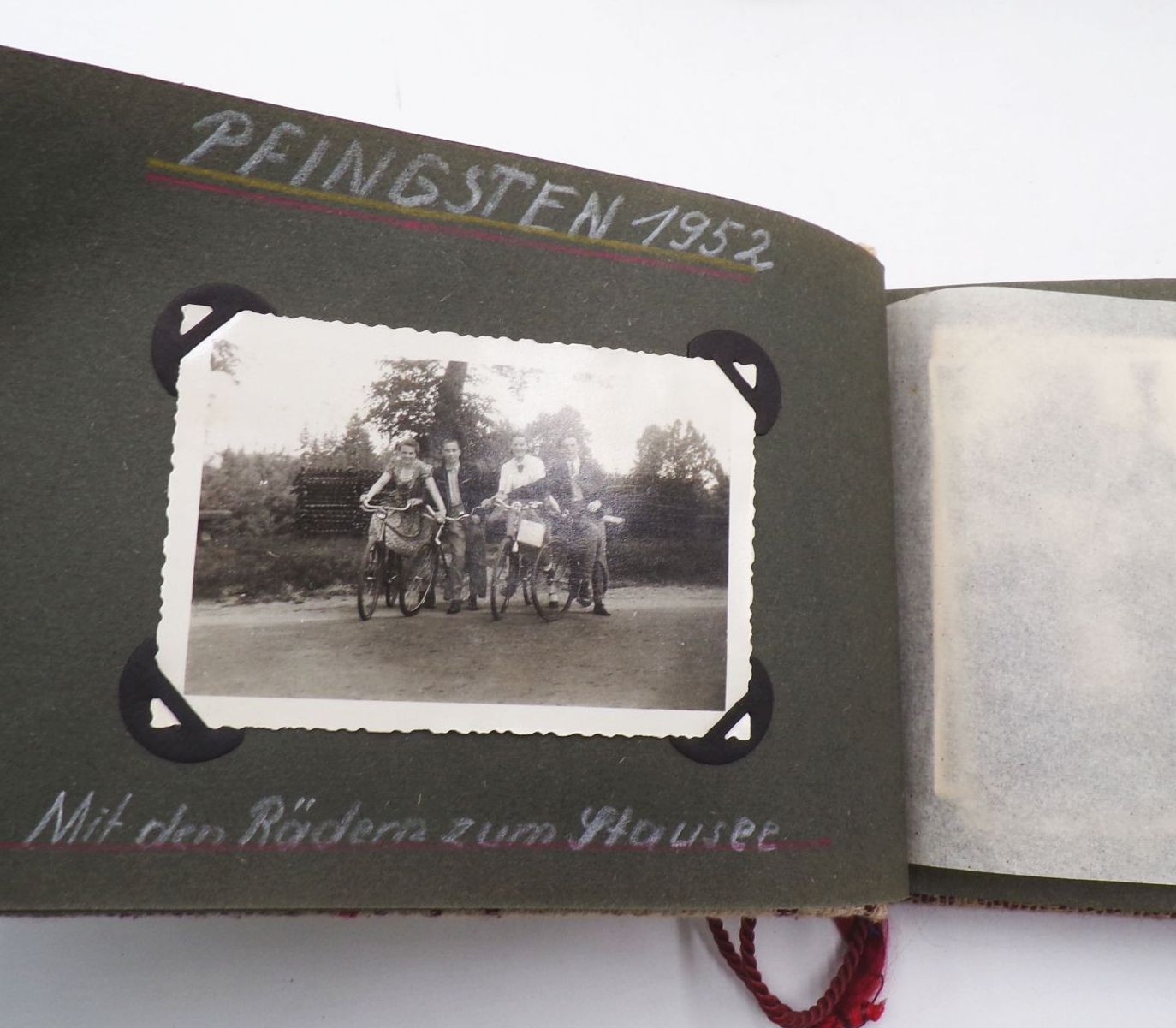 Fotoalbum 2 Stück DDR Urlaub Freizeit Harz Hochzeit Autobahn Fotoalbum 2 Stück DDR Urlaub Freizeit Harz Hochzeit Autobahn