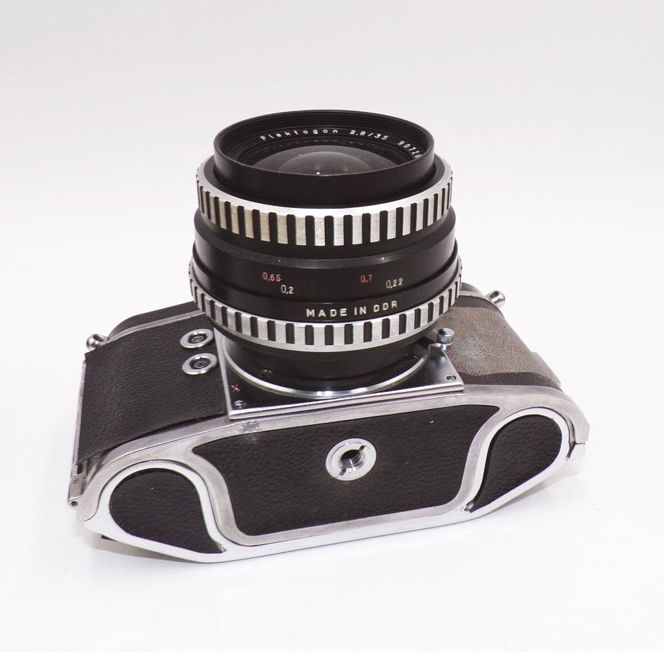 Exa Ihagee Dresden Kamera Carl Zeiss Jena Flektogon plus Lichtschachtsucher Exa Ihagee Dresden Kamera Carl Zeiss Jena Flektogon plus Lichtschachtsucher