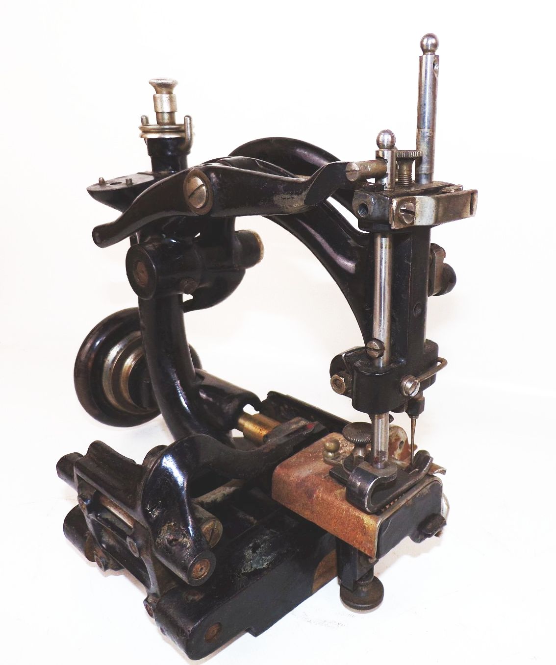 Alte Nähmaschine Hutnähmaschine Hutmacher GJ Werkzeug Antik 