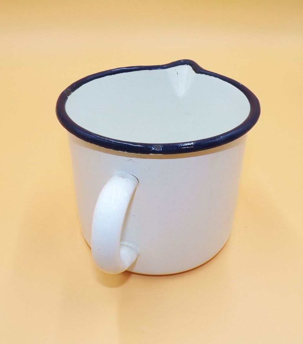 Alter Schnabeltopf Email Weiß Vintage Pflanzgefäß Gartendeko 