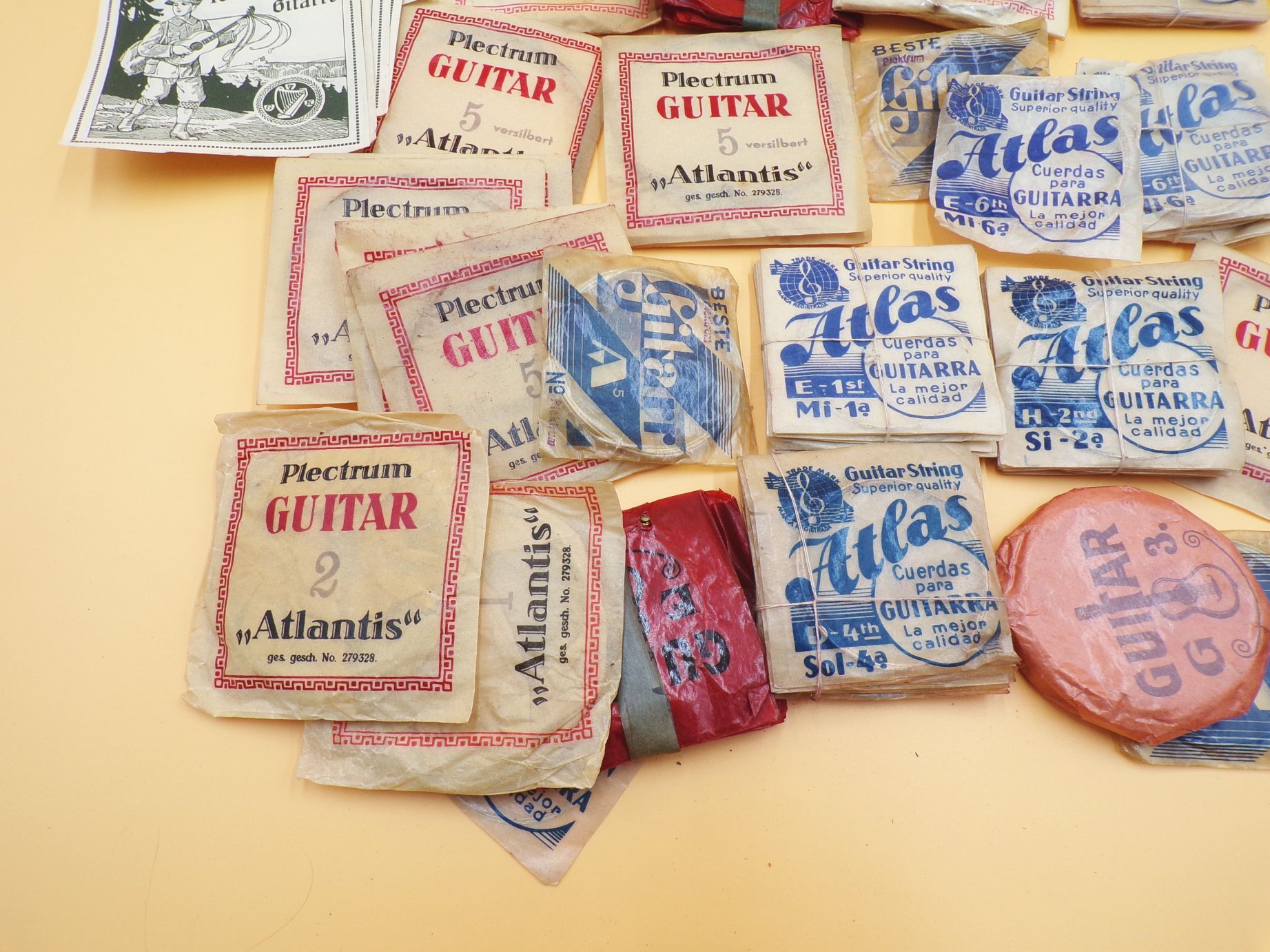 Konvolut alter Gitarrensaiten Etiketten Wandervogel Gitarre Sammler 
