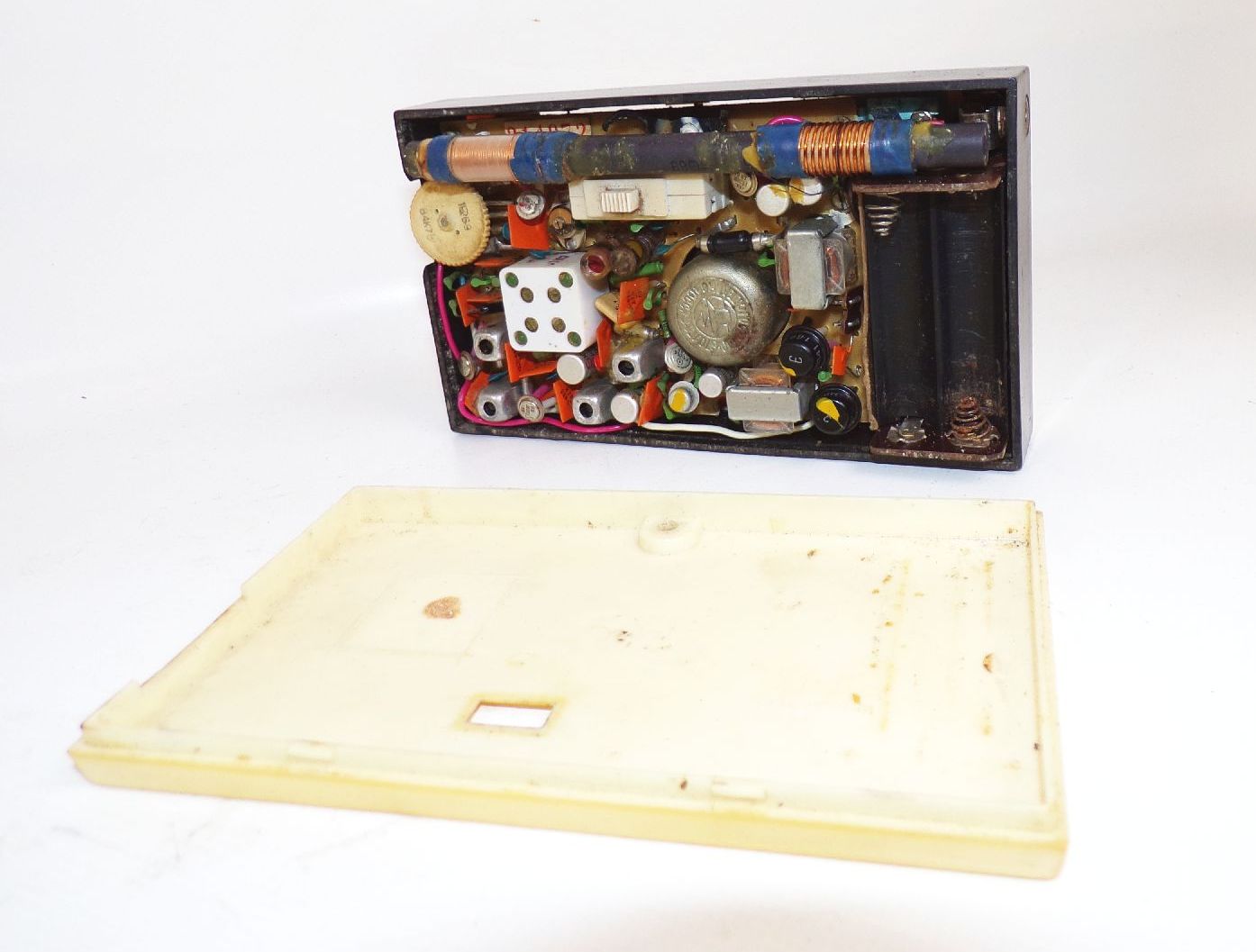 Altes Transistorradio Orbita Retro Vintage Deko defekt 