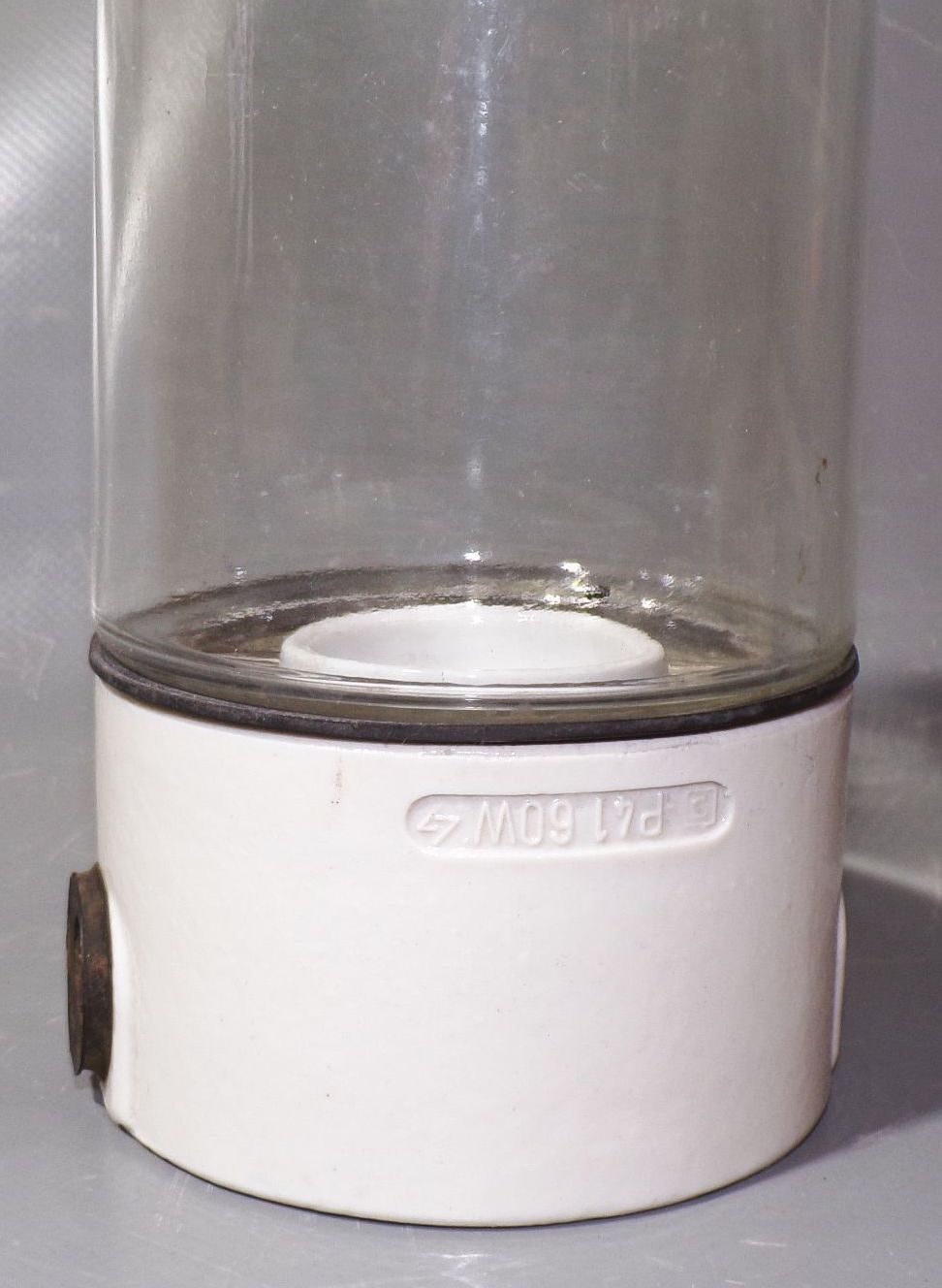 Alte Glaskolbenlampe Porzellan Glas Deckenlampe Kellerlampe Loft Deko