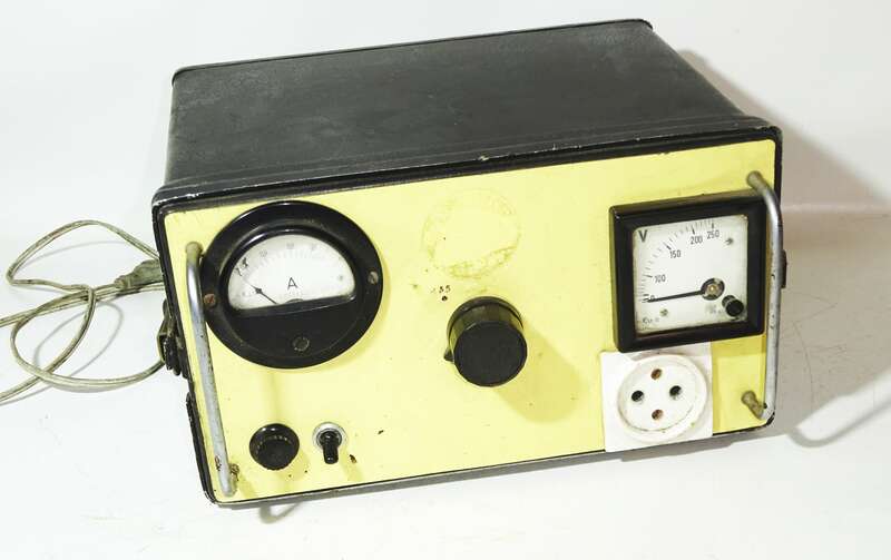 Vintage DDR Meßgerät Voltmeter Amperemeter Meßinstrument 