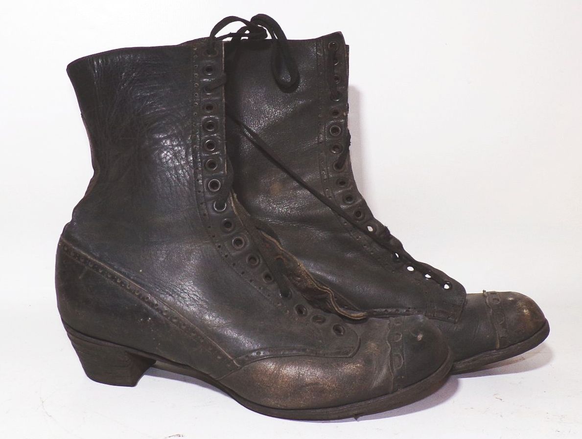 Alte Damen Schuhe Stiefel Leder Schnürschuhe Größe 37,5 um 1900