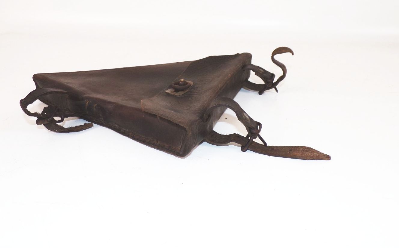 Alte Herkules Fahrradtasche Leder Oldtimer Fahrrad Werkzeugtasche Dreieck