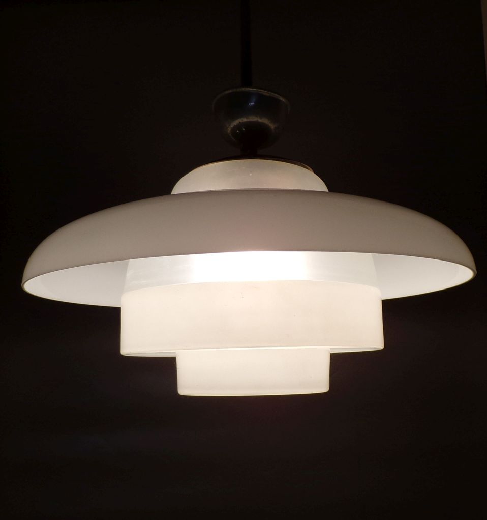 Alte Deckenleuchte E27 XL Weiß Deckenlampe Mithras Bauhaus Alte Deckenleuchte E27 XL Weiß Deckenlampe Mithras Bauhaus