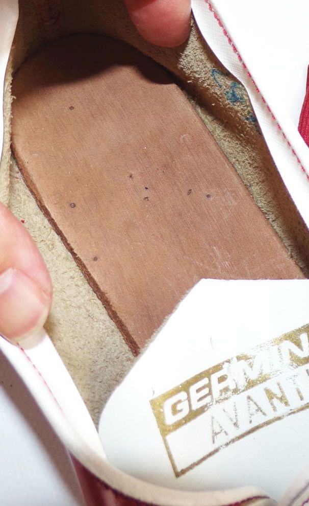 Germina Turnschuhe Sport Schuhe Rot Weiß Größe 41 DDR Germina Turnschuhe Sport Schuhe Rot Weiß Größe 41 DDR